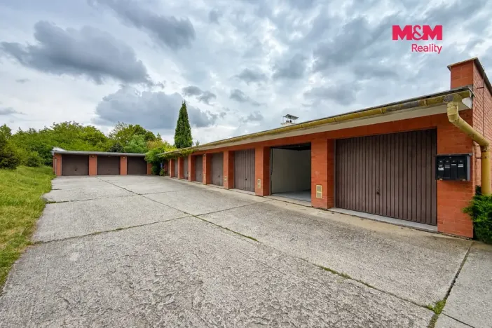 Pronájem garáže, Zlín, Nad Vývozem, 16 m2