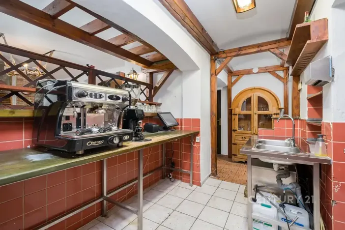 Pronájem restaurace, Ústí nad Labem, Palachova, 163 m2