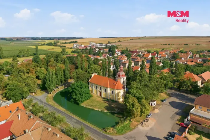 Prodej bytu 3+1, Kněževes, Štrosova, 55 m2