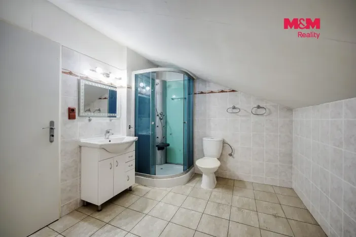 Prodej rodinného domu, Bohy, 152 m2