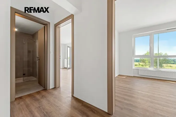 Prodej bytu 2+kk, Praha - Černý Most, Arnošta Valenty, 49 m2