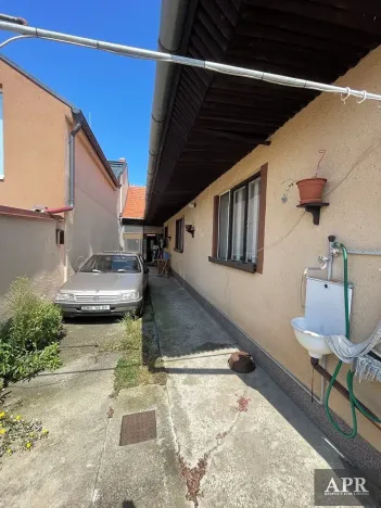 Prodej rodinného domu, Bánov, 100 m2