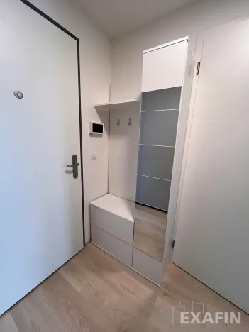 Pronájem bytu 1+kk, Praha - Horní Měcholupy, Hornoměcholupská, 38 m2
