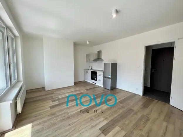 Pronájem bytu 1+kk, Praha, Stočesova, 34 m2