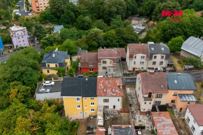 Prodej bytu 2+1, Karlovy Vary - Bohatice, Na Výšině, 45 m2