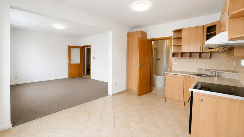Pronájem bytu 1+kk, Praha - Horní Počernice, Dandova, 37 m2