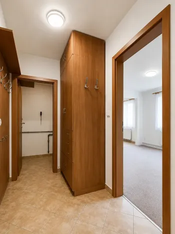 Pronájem bytu 1+kk, Praha - Horní Počernice, Dandova, 37 m2