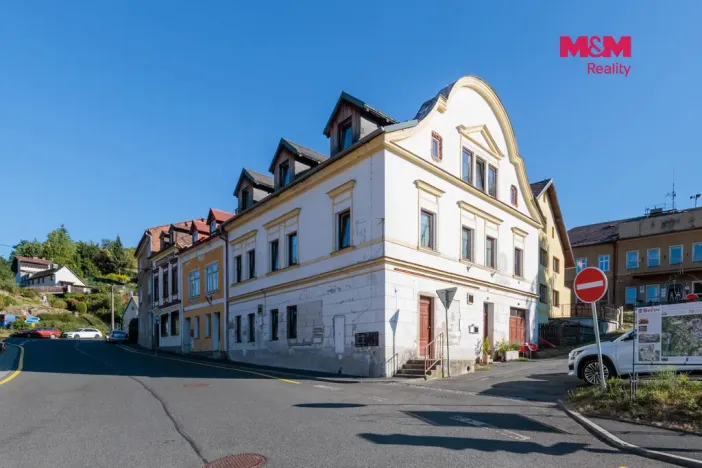 Prodej rodinného domu, Bečov nad Teplou, nám. 5. května, 351 m2