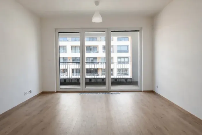 Pronájem bytu 1+kk, Praha - Hloubětín, U Tesly, 32 m2