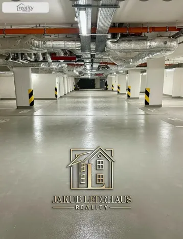 Pronájem bytu 1+kk, Praha - Hloubětín, U Tesly, 32 m2