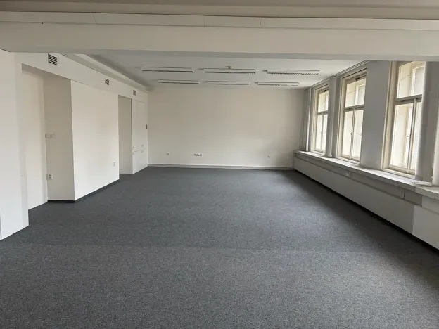 Pronájem kanceláře, Praha - Nové Město, Spálená, 82 m2