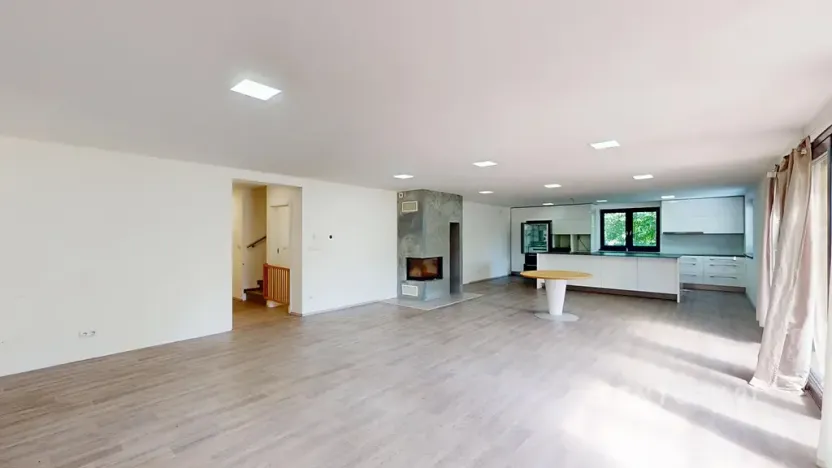 Prodej rodinného domu, Ivaň, 319 m2