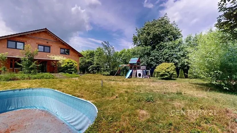 Prodej rodinného domu, Ivaň, 319 m2