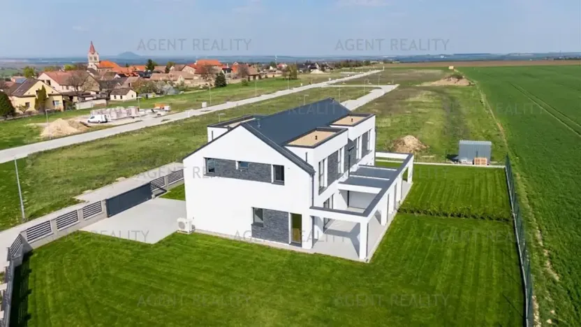 Prodej rodinného domu, Slaný, 156 m2