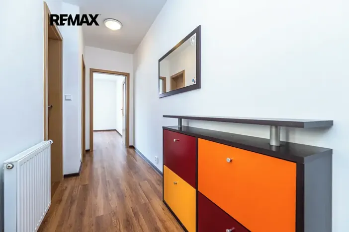Pronájem bytu 2+kk, Praha - Vinoř, U cukrovaru, 45 m2