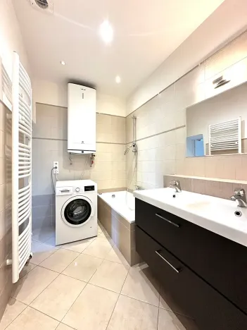 Pronájem bytu 3+1, Praha, náměstí Jiřího z Lobkovic, 98 m2