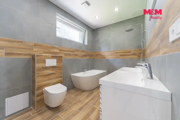 Prodej rodinného domu, Dasnice, 77 m2