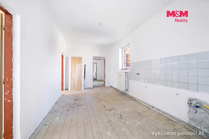 Prodej komerční nemovitosti, Kynšperk nad Ohří, Nádražní, 1300 m2
