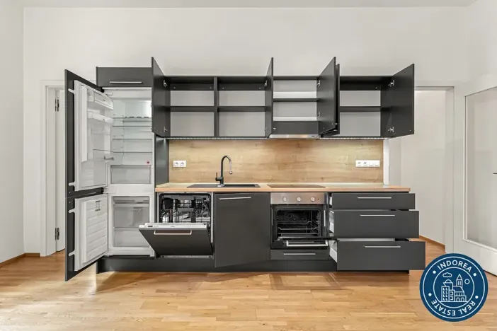 Pronájem bytu 3+kk, Praha - Žižkov, Baranova, 72 m2
