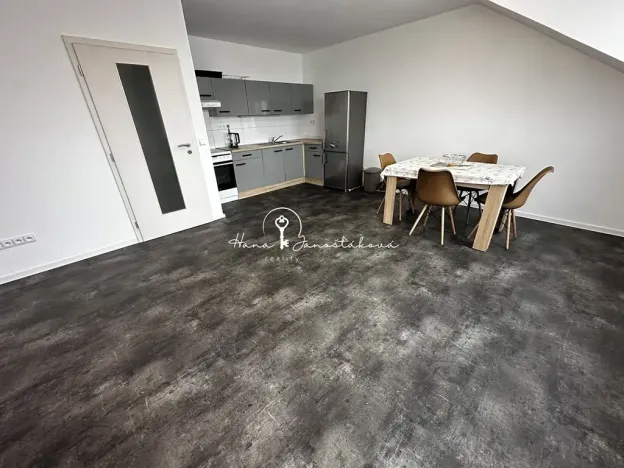 Pronájem bytu 2+kk, Boršov nad Vltavou, Příčná, 55 m2