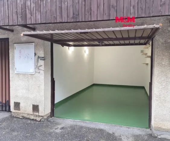 Pronájem garáže, Liberec, Dobiášova, 19 m2