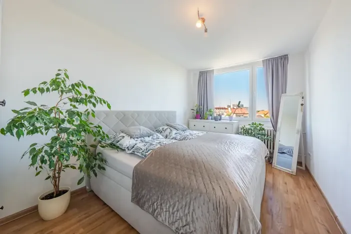 Prodej bytu 3+1, Nové Strašecí, Žižkovo náměstí, 70 m2