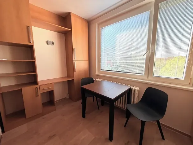 Pronájem bytu 1+1, Židlochovice, sídl. Družba, 34 m2
