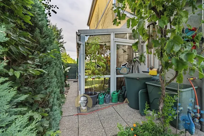 Prodej bytu 2+kk, Praha - Újezd nad Lesy, Račiněveská, 95 m2