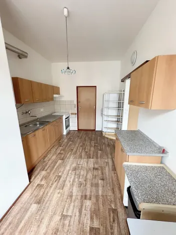 Pronájem bytu 2+kk, Praha - Malá Strana, Petřínská, 38 m2