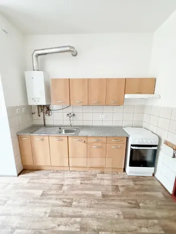 Pronájem bytu 2+kk, Praha - Malá Strana, Petřínská, 38 m2