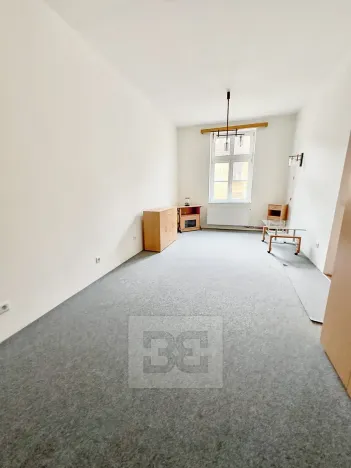 Pronájem bytu 2+kk, Praha - Malá Strana, Petřínská, 38 m2