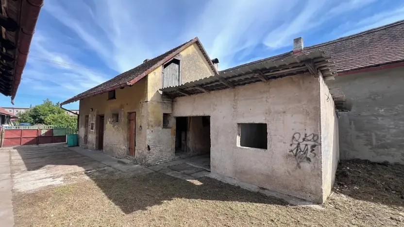 Prodej rodinného domu, Břehy, Bahníkova, 198 m2