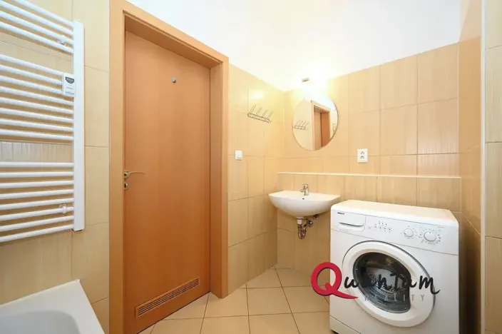 Pronájem bytu 1+kk, Praha - Košíře, Pod Kavalírkou, 30 m2