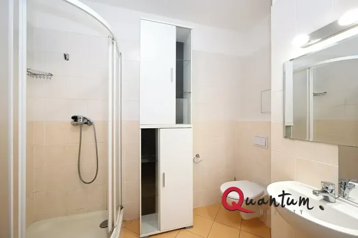 Pronájem bytu 2+kk, Praha - Hloubětín, Slévačská, 47 m2