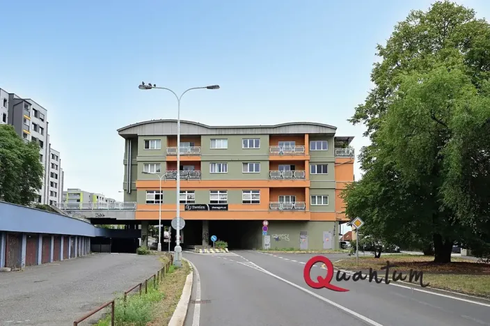Pronájem bytu 2+kk, Praha - Hloubětín, Slévačská, 47 m2