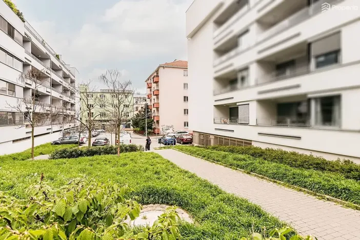 Pronájem bytu 2+kk, Brno, Kopečná, 57 m2