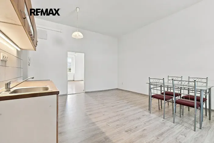 Pronájem bytu 2+kk, Plzeň, Skvrňanská, 50 m2