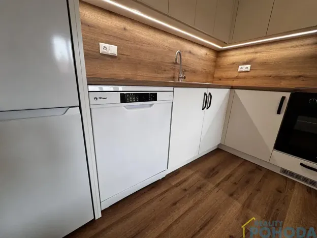 Pronájem bytu 2+kk, Dašice, U Kasáren, 48 m2
