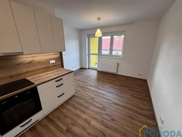 Pronájem bytu 2+kk, Dašice, U Kasáren, 48 m2