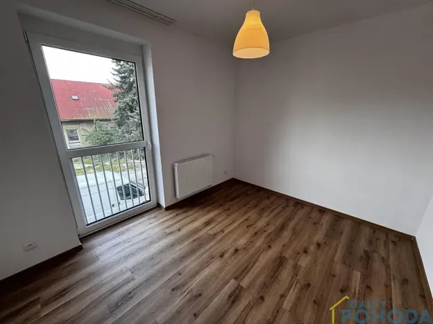 Pronájem bytu 2+kk, Dašice, U Kasáren, 48 m2