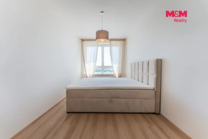 Pronájem bytu 3+kk, Praha, Thomasova, 59 m2