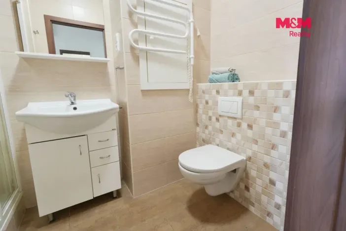 Pronájem bytu 4+1, Kladno - Kročehlavy, Dánská, 70 m2