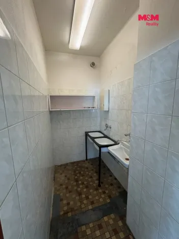 Pronájem obchodního prostoru, Libouchec, 76 m2