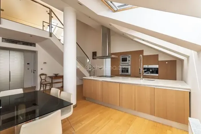 Pronájem bytu 4+kk, Praha - Smíchov, Kroftova, 182 m2