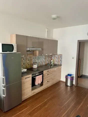 Pronájem bytu 1+kk, Praha - Střížkov, Makedonská, 34 m2