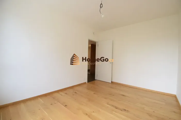 Pronájem bytu 2+kk, Praha - Modřany, Kolmanova, 67 m2