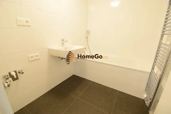 Pronájem bytu 2+kk, Praha - Modřany, Kolmanova, 67 m2