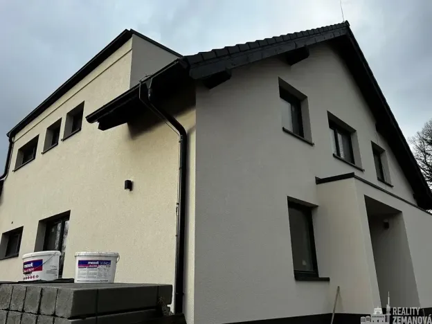 Pronájem bytu 2+kk, Jesenice, Hlavní, 47 m2
