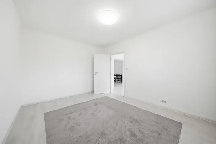 Pronájem bytu 2+kk, Ostrov, Halasova, 55 m2