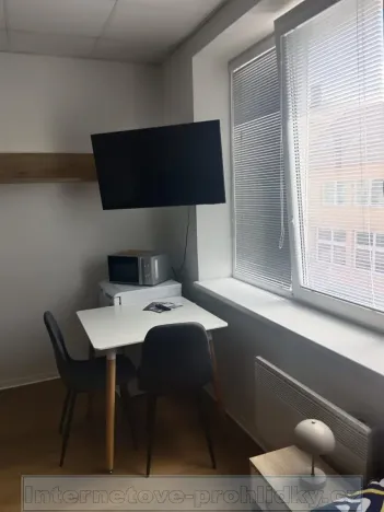Pronájem pokoje, Přerov, 25 m2